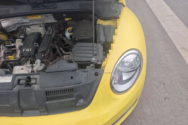 Used Volkswagen Beetle 2015 180TSI model Engine Bay Left
