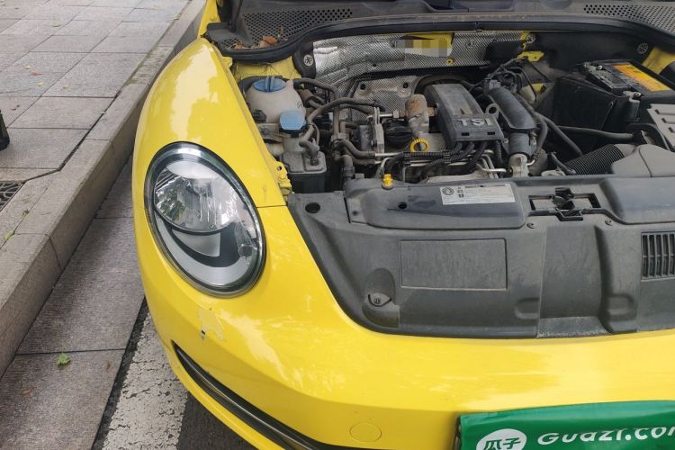 Used Volkswagen Beetle 2015 180TSI model Engine Bay Right