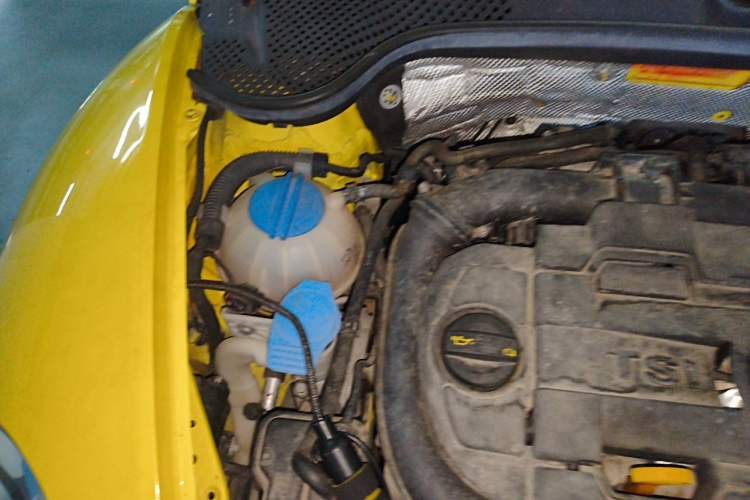 Used Volkswagen Beetle 2015 280TSI Engine Bay Right