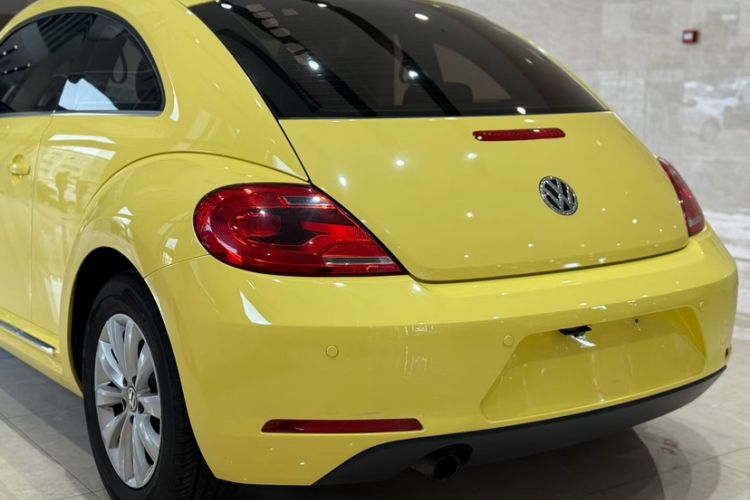 Used Volkswagen Beetle 2015 180TSI model Exterior 2