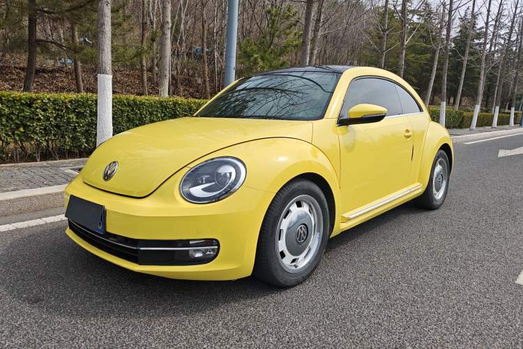 Used Volkswagen Beetle 2015 180TSI model Exterior 3
