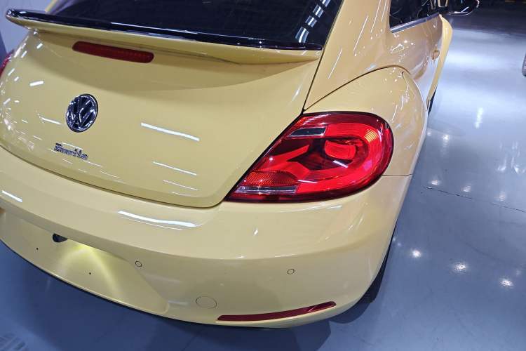 Used Volkswagen Beetle 2015 180TSI model Exterior 3