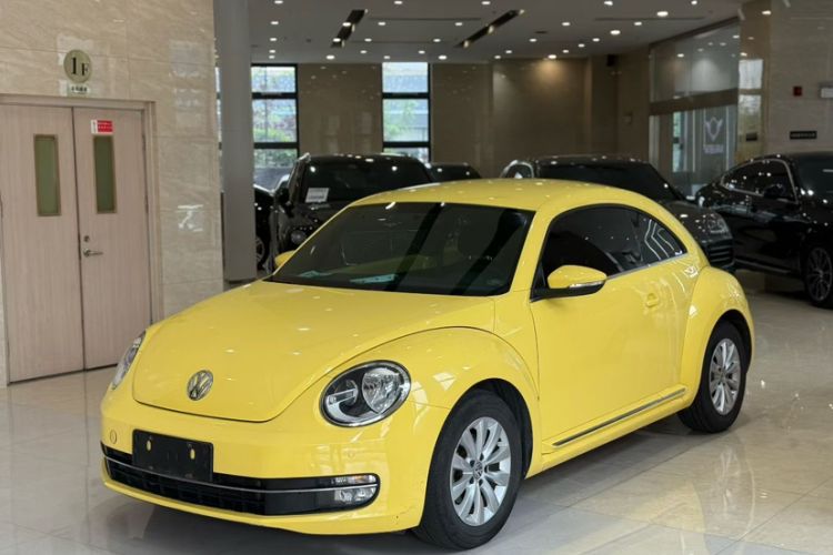 Used Volkswagen Beetle 2015 180TSI model Exterior 4