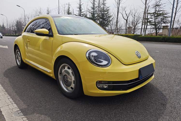 Used Volkswagen Beetle 2015 180TSI model Exterior 5