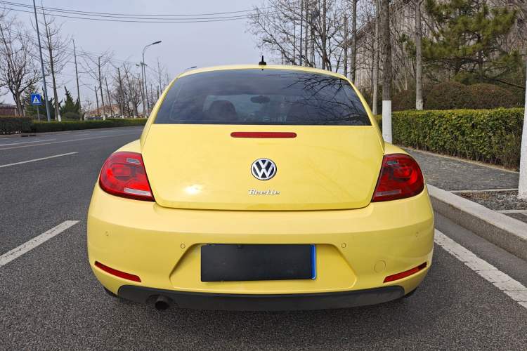 Used Volkswagen Beetle 2015 180TSI model Exterior 7