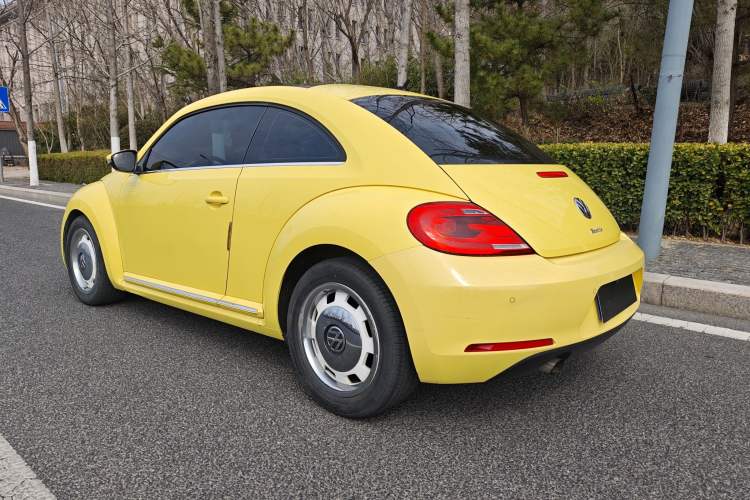 Used Volkswagen Beetle 2015 180TSI model Exterior 8