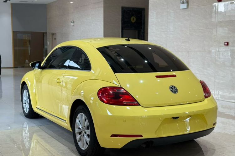Used Volkswagen Beetle 2015 180TSI model Exterior 8