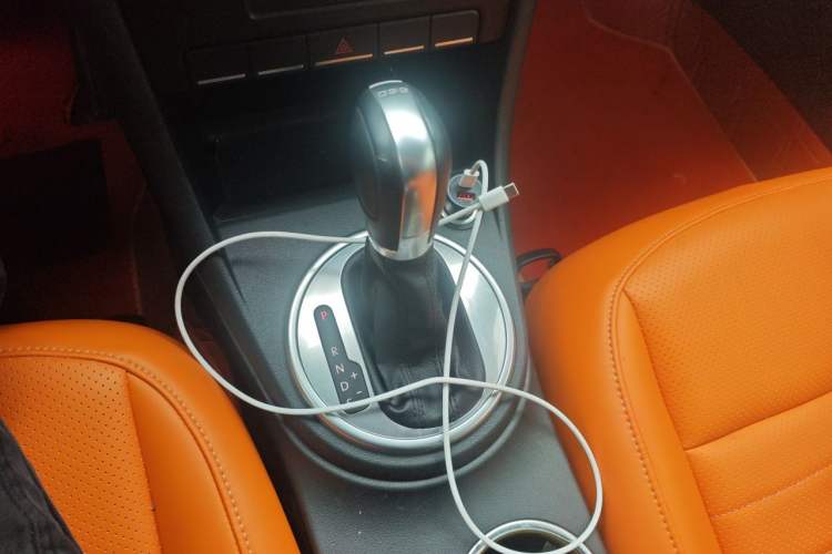 Used Volkswagen Beetle 2015 180TSI model Gear Lever
