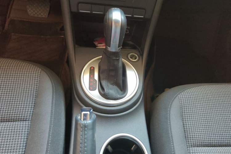 Used Volkswagen Beetle 2015 280TSI Gear Lever