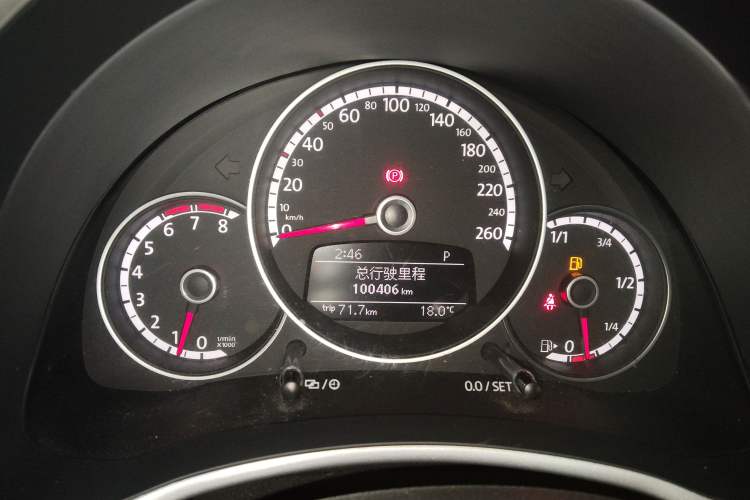 Used Volkswagen Beetle 2015 180TSI model Instrument Cluster