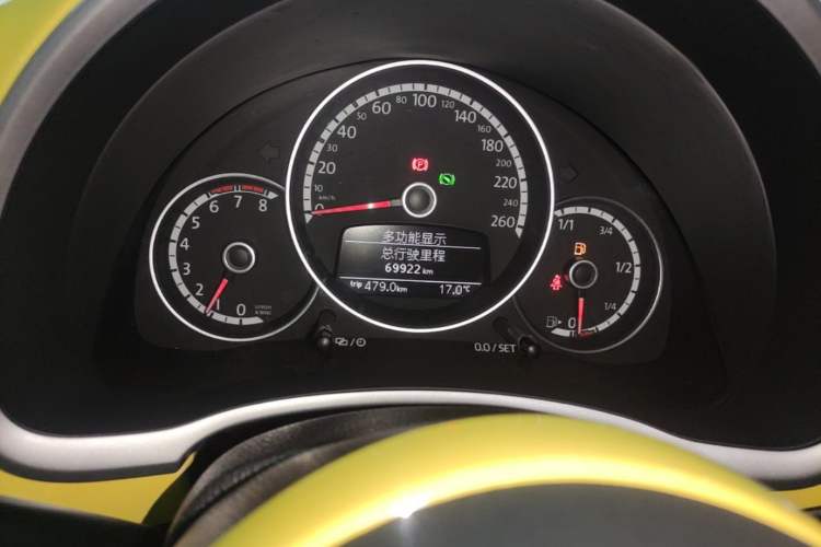 Used Volkswagen Beetle 2015 180TSI model Instrument Cluster
