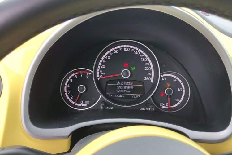 Used Volkswagen Beetle 2015 280TSI Instrument Cluster
