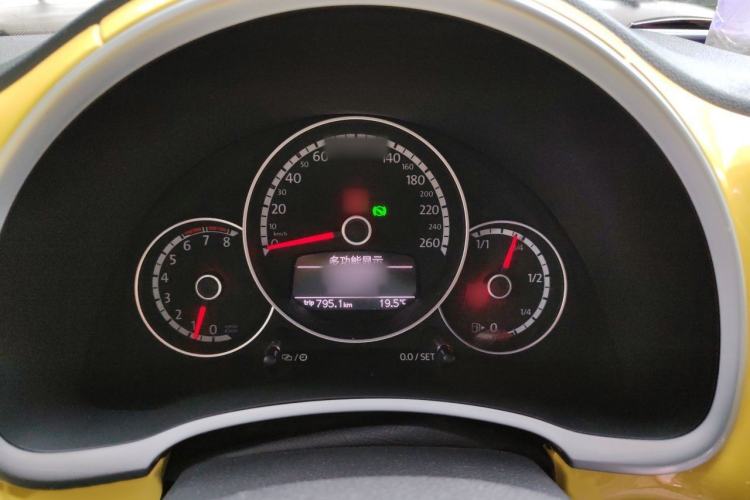 Used Volkswagen Beetle 2015 180TSI model Instrument Cluster