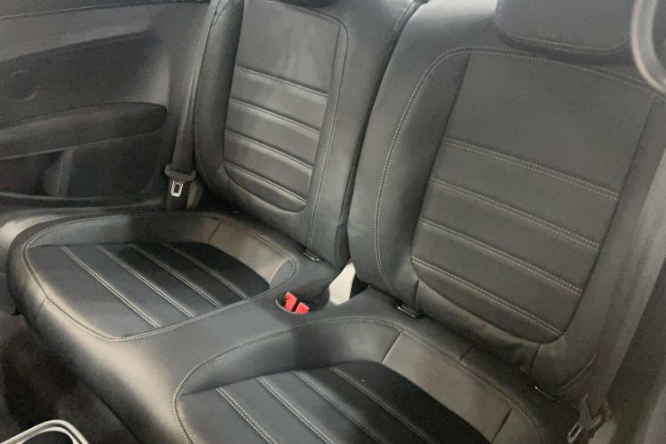 Used Volkswagen Beetle 2015 380TSI Interior 1