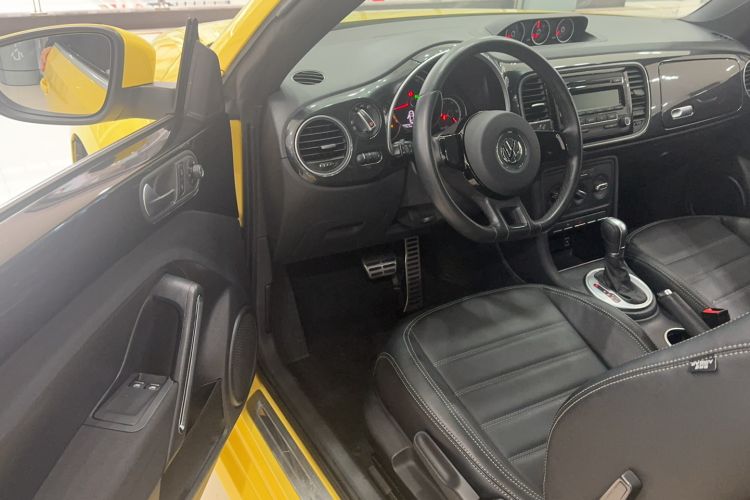 Used Volkswagen Beetle 2015 380TSI Interior 2