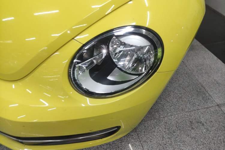 Used Volkswagen Beetle 2015 180TSI model Left Front Headlight