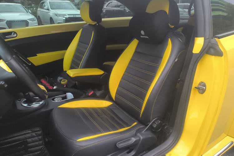 Used Volkswagen Beetle 2015 180TSI model Left Front Seat