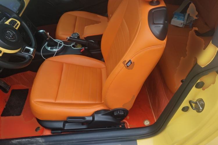 Used Volkswagen Beetle 2015 180TSI model Left Front Seat