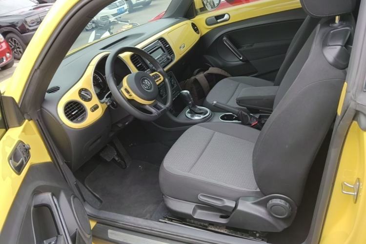 Used Volkswagen Beetle 2015 280TSI Left Front Seat