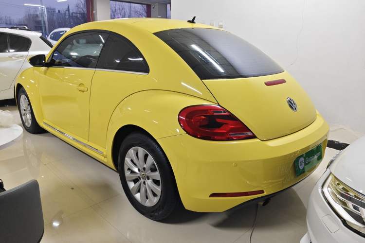 Used Volkswagen Beetle 2015 180TSI model Rear Left 45 Deg