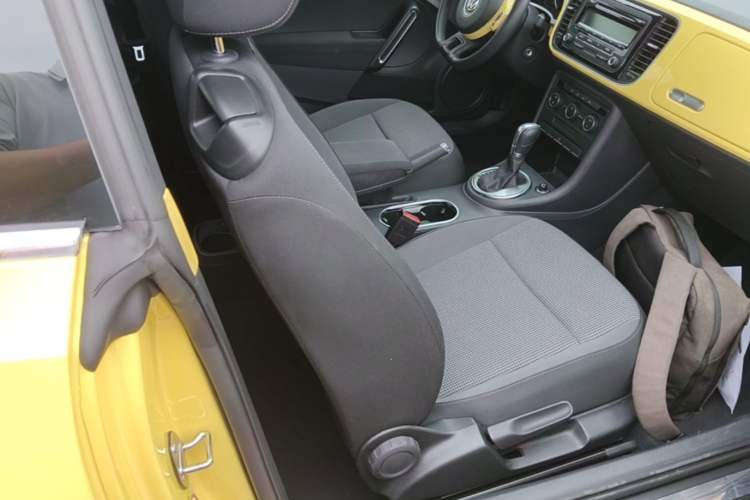 Used Volkswagen Beetle 2015 280TSI Right Front Seat
