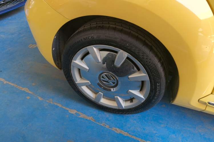 Used Volkswagen Beetle 2015 280TSI Right Rear Wheel Hub