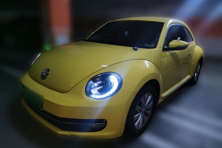 Volkswagen Beetle 2015 180TSI model de segunda mano Guazi used car, China used car export, Used car for sale, Used cars, Cheapest cars for sale