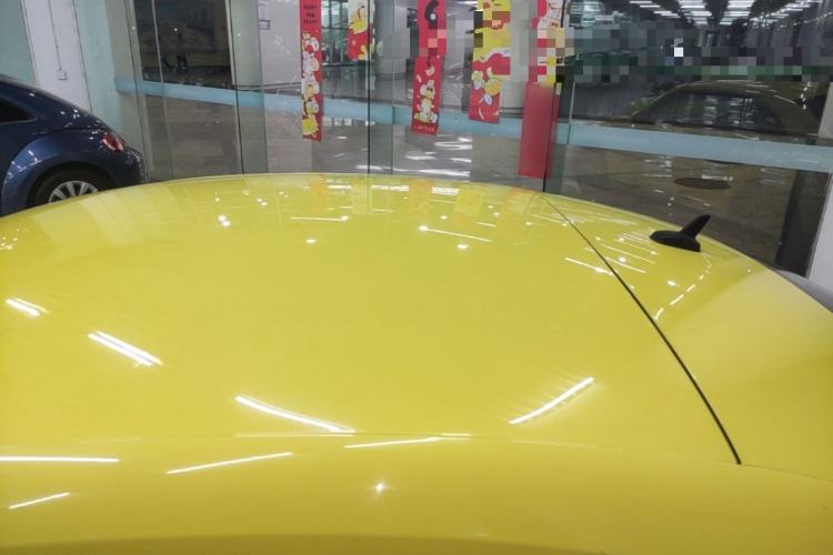 Used Volkswagen Beetle 2015 180TSI model Roof
