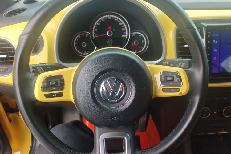 Used Volkswagen Beetle 2015 180TSI model Steering Wheel