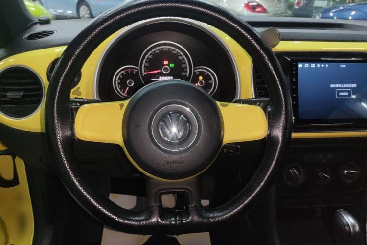 Used Volkswagen Beetle 2015 180TSI model Steering Wheel