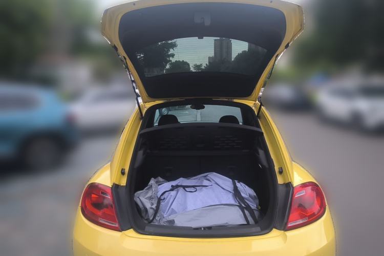 Used Volkswagen Beetle 2015 180TSI model Trunk
