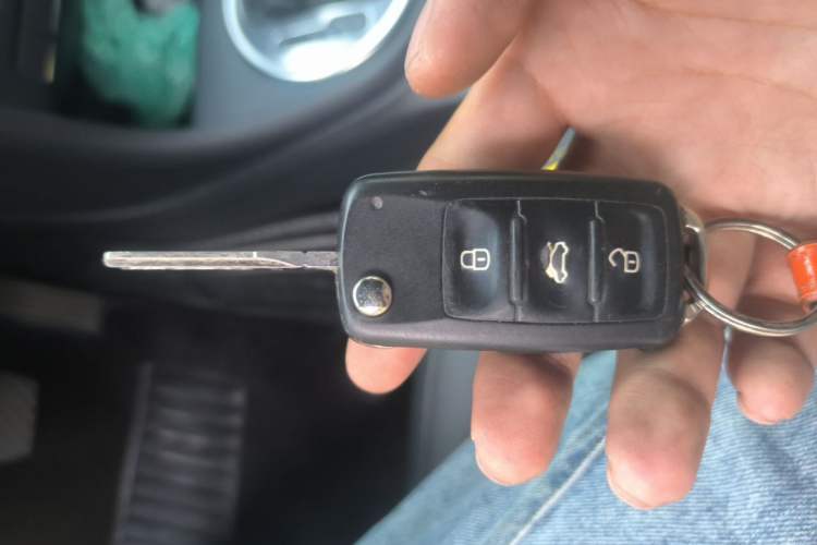 Used Volkswagen Beetle 2015 180TSI model Vehicle Key