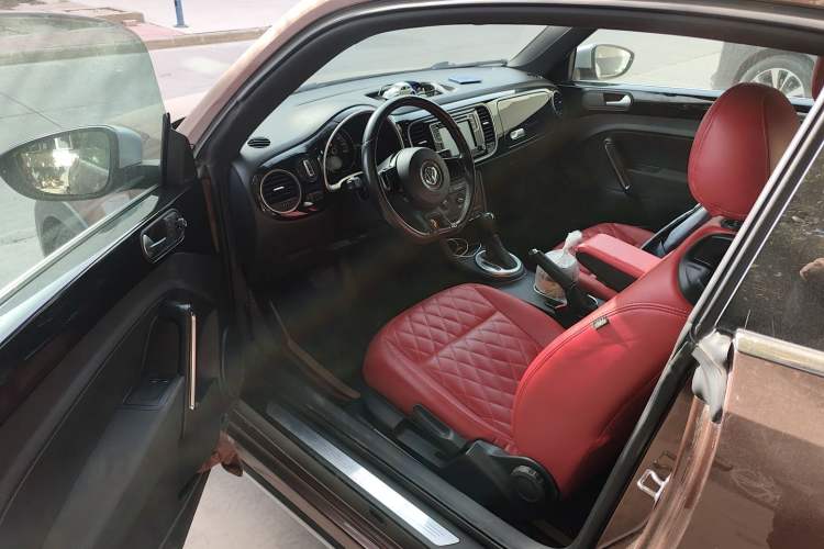 Used Volkswagen Beetle 2016 180TSI Dune Off-Road Edition Driver Seat
