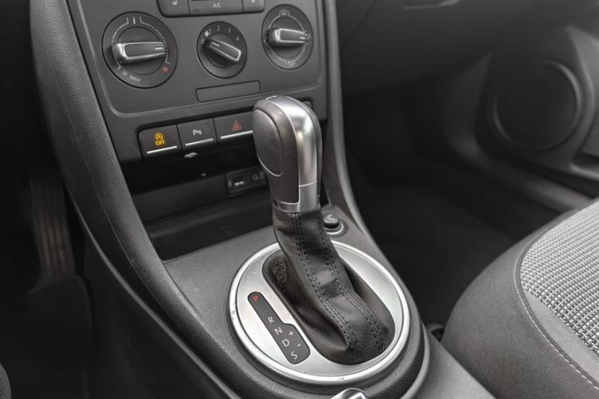 Used Volkswagen Beetle 2016 180TSI Dune Off-Road Edition Gear Lever