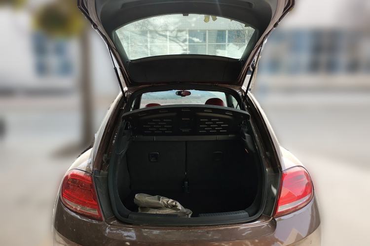 Used Volkswagen Beetle 2016 180TSI Dune Off-Road Edition Trunk