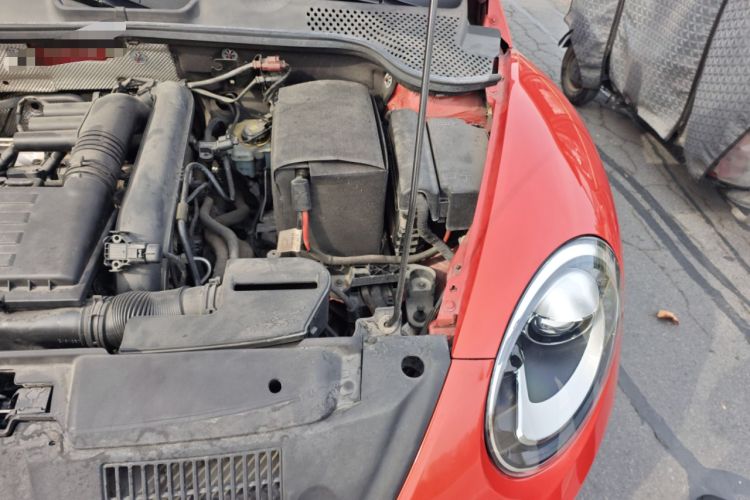 Used Volkswagen Beetle 2016 180TSI Club Edition Engine Bay Left
