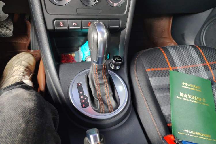 Used Volkswagen Beetle 2016 180TSI Club Edition Gear Lever