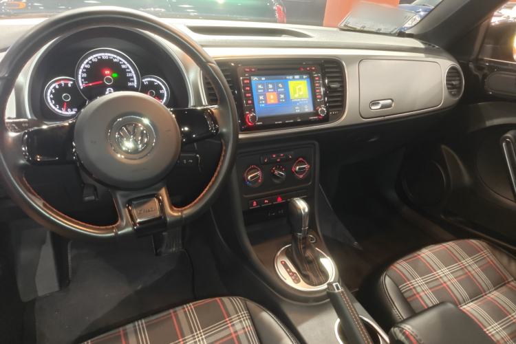Used Volkswagen Beetle 2016 180TSI Club Edition Interior 2