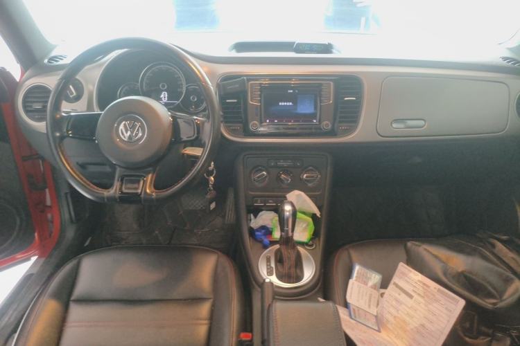 Used Volkswagen Beetle 2016 180TSI Club Edition Center Console