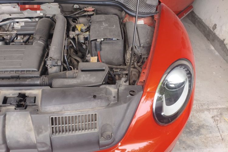 Used Volkswagen Beetle 2016 180TSI Club Edition Engine Bay Left