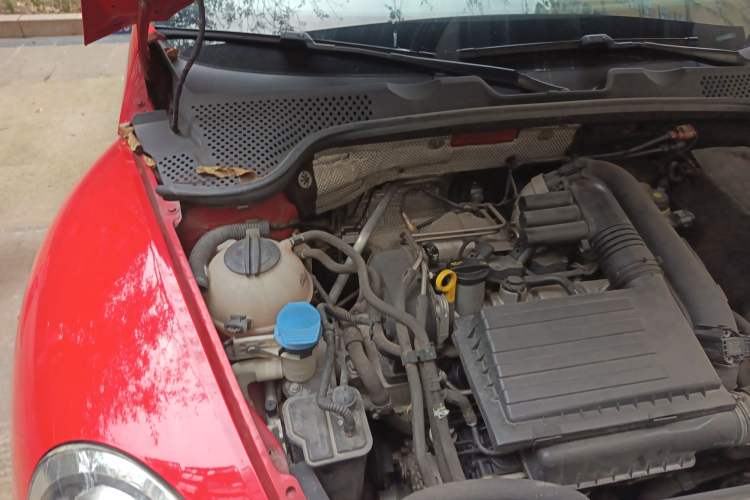 Used Volkswagen Beetle 2016 180TSI Club Edition Engine Bay Right