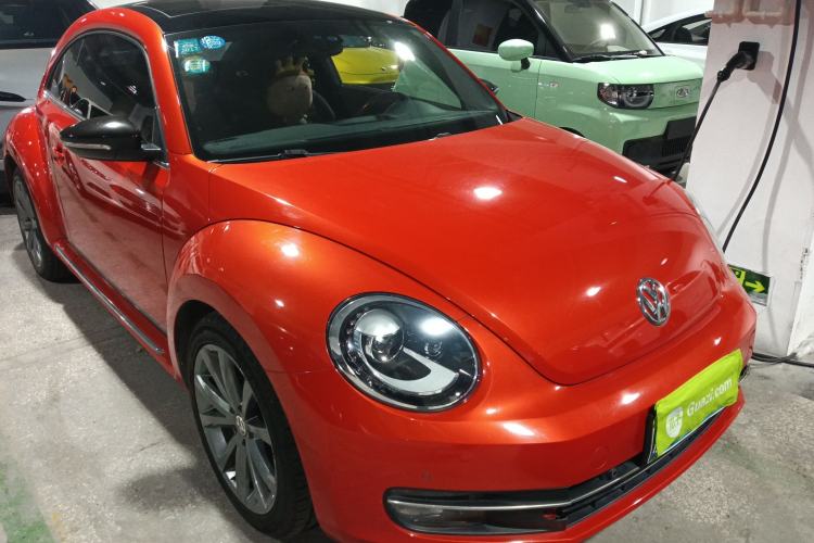 Used Volkswagen Beetle 2016 180TSI Club Edition Front Right 45 Deg