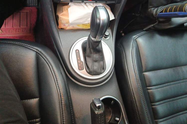 Used Volkswagen Beetle 2016 180TSI Club Edition Gear Lever