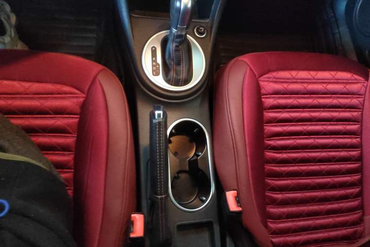 Used Volkswagen Beetle 2016 180TSI Club Edition Gear Lever
