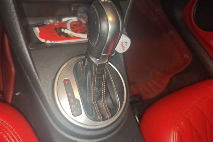 Used Volkswagen Beetle 2016 180TSI Dune Off-Road Edition Gear Lever