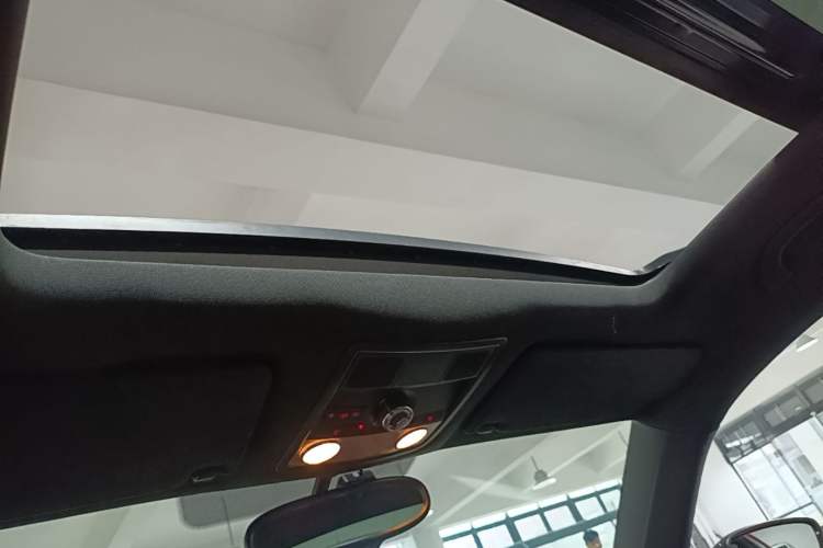 Used Volkswagen Beetle 2016 180TSI Club Edition Headliner