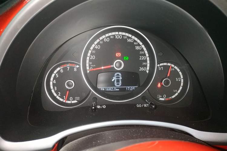 Used Volkswagen Beetle 2016 180TSI Club Edition Instrument Cluster