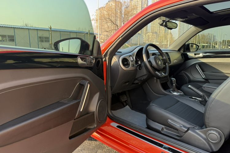 Used Volkswagen Beetle 2016 180TSI Club Edition Interior 3