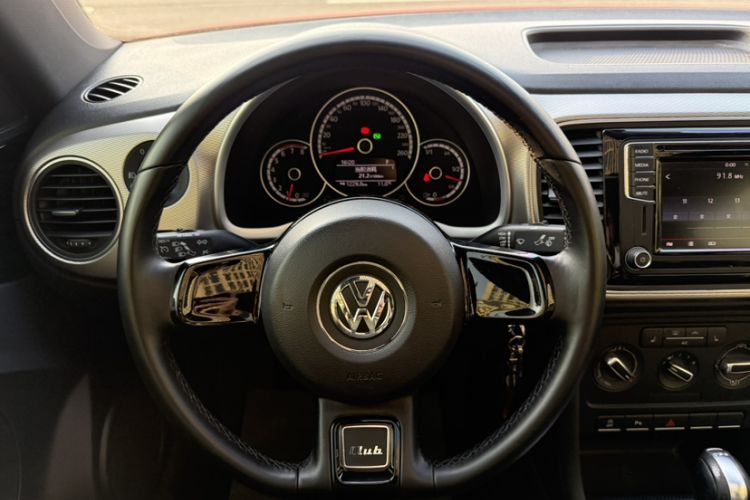 Used Volkswagen Beetle 2016 180TSI Club Edition Interior 7