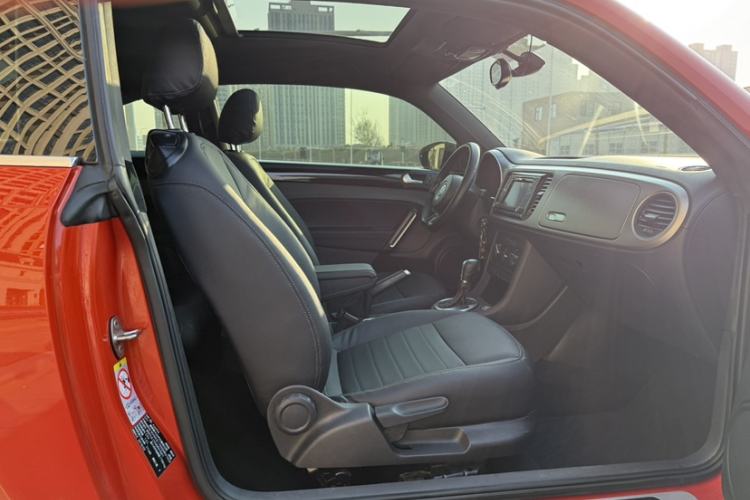 Used Volkswagen Beetle 2016 180TSI Club Edition Interior 8